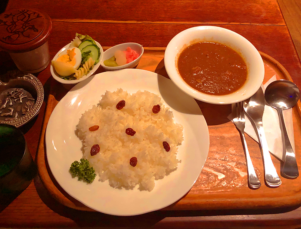 なんと1979年創業！吉祥寺で喫茶店といえば『くぐつ草』長年愛されてきた絶品カレー！くぐつ草カレーセット