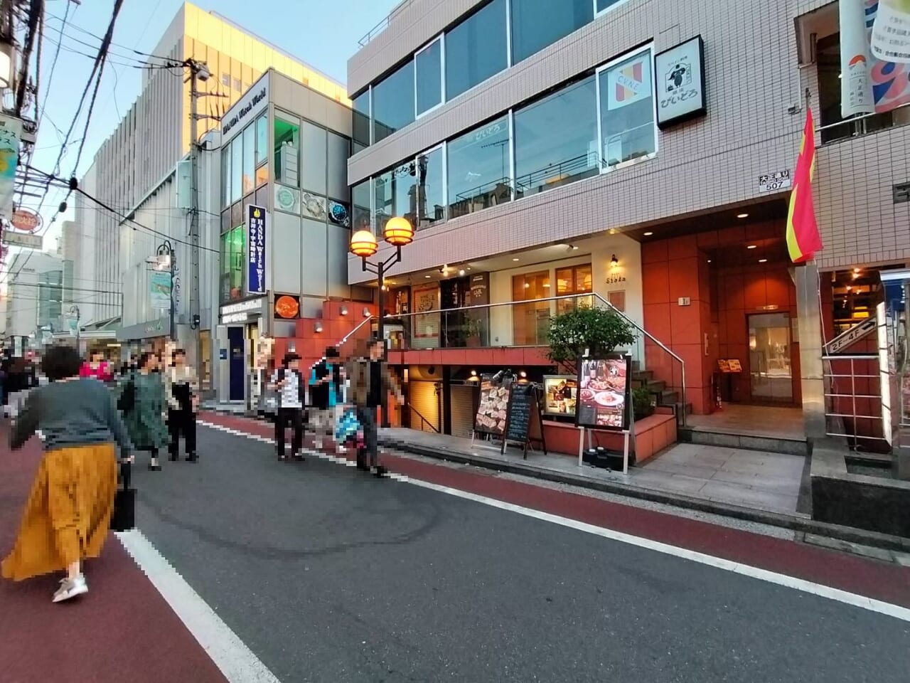 グリル屋がオープンするグランデール