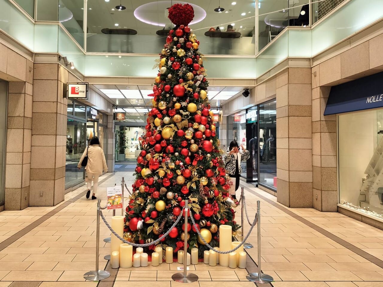 コピス吉祥寺のクリスマスツリー