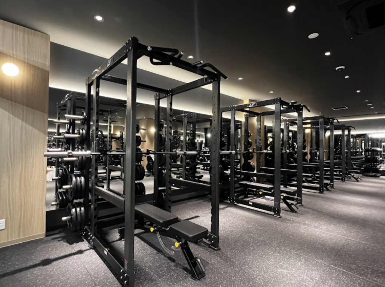 FITPLACE24のウェイト器具です