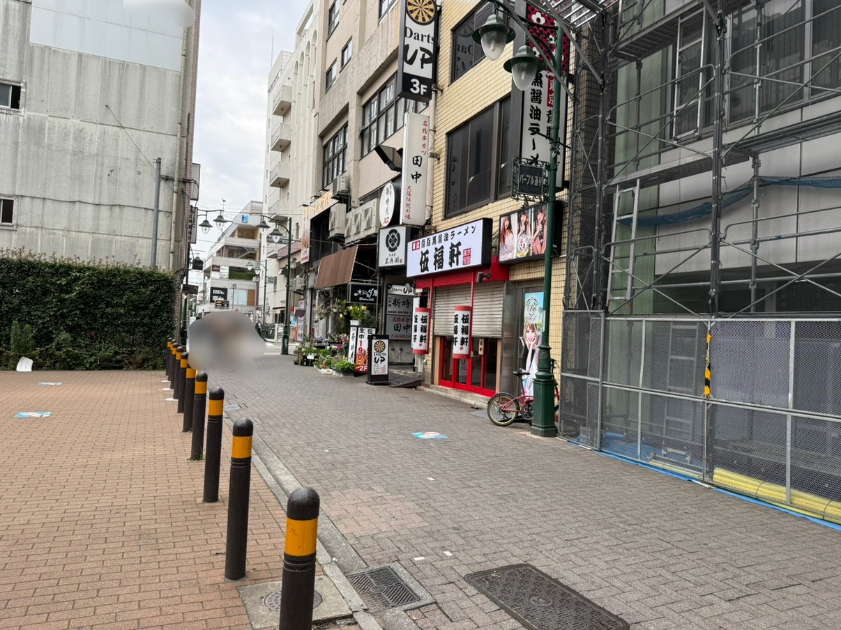 伍福軒のあるパープル通りです