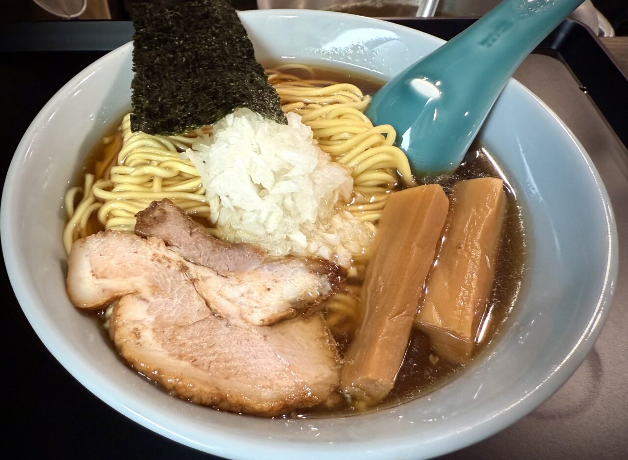 横山食堂のラーメンです