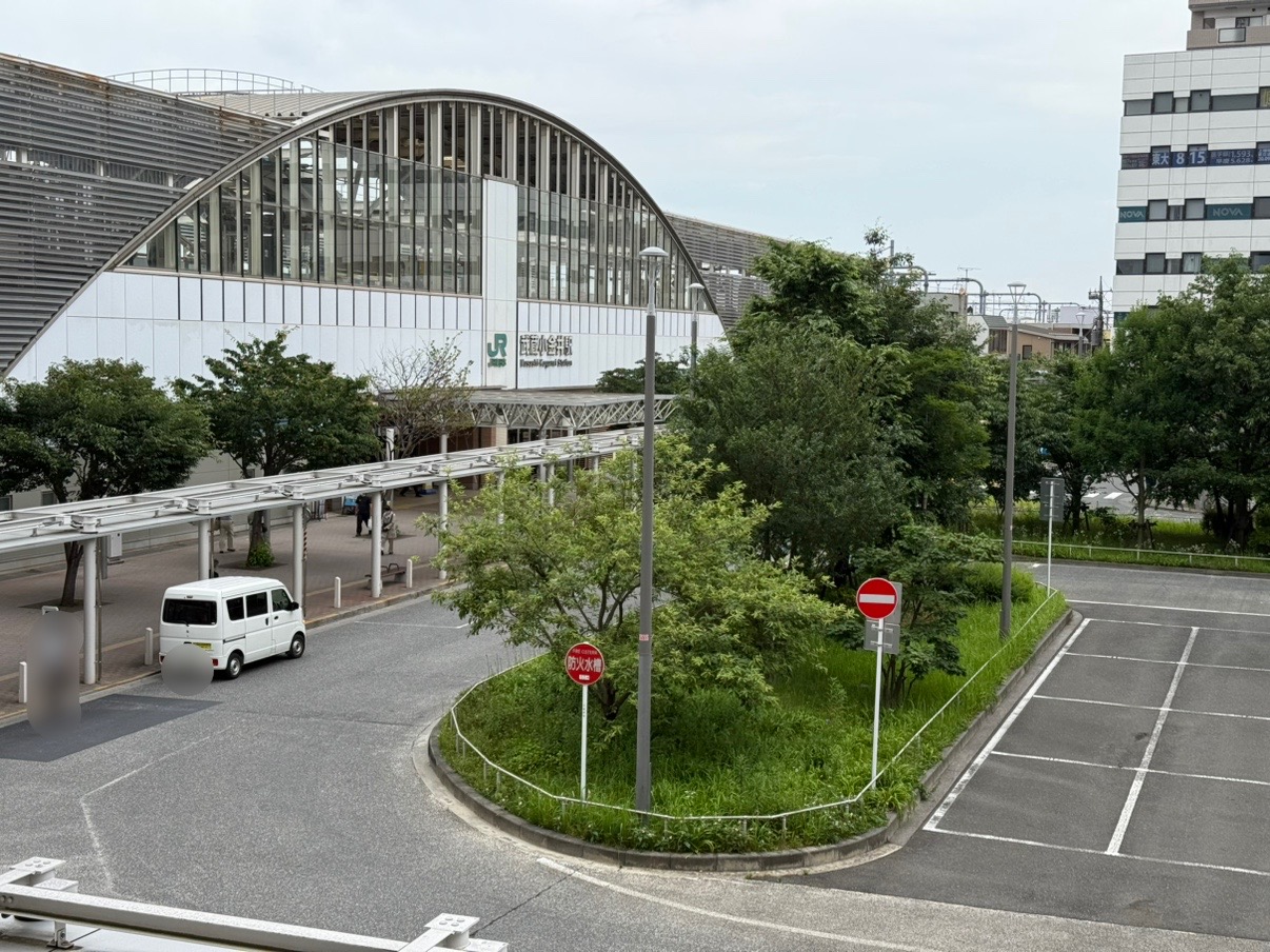 武蔵小金井駅南口ロータリーです