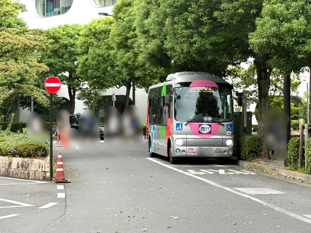 ムーバスの外観です
