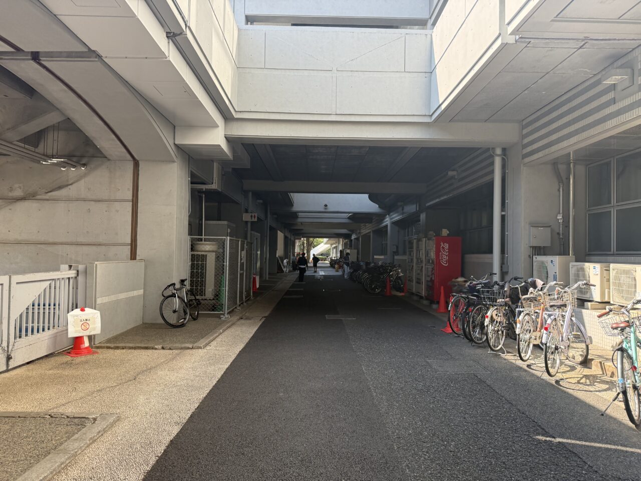 武蔵野総合体育館の自転車置き場