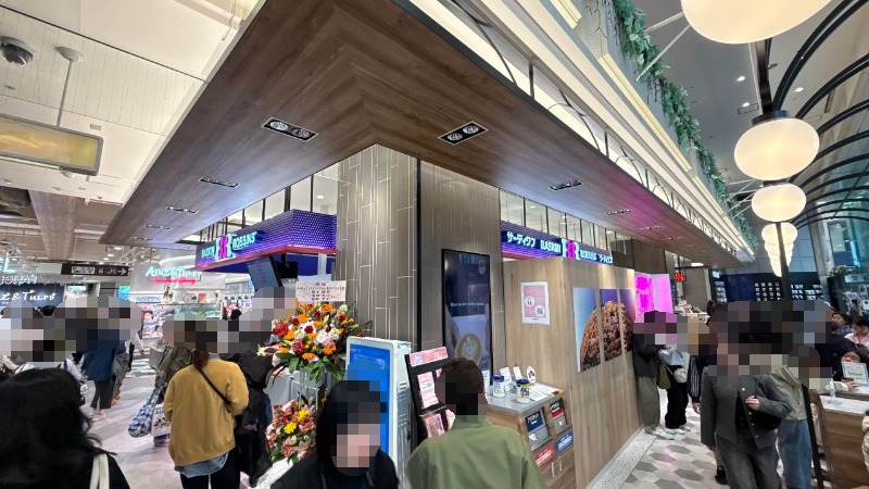 オープン初日の様子